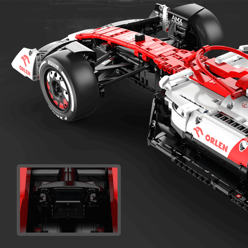 Official 2022 Alfa Romeo F1 Race Car Model - 2305 Pieces