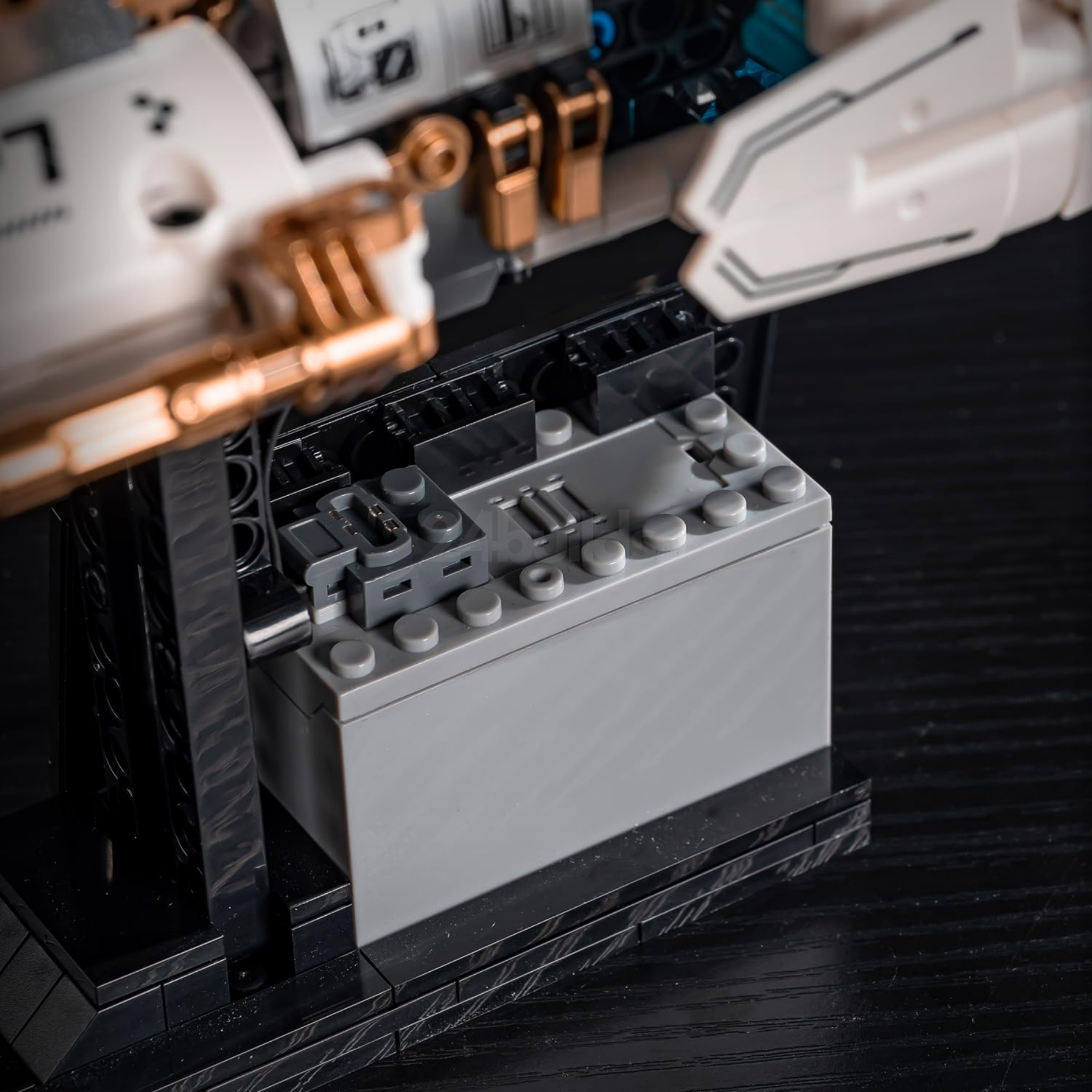 1148-Piece Space Explorer Ship Set