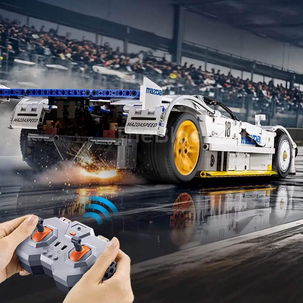 Remote-Controlled Mazda 787B - 1796 Pieces