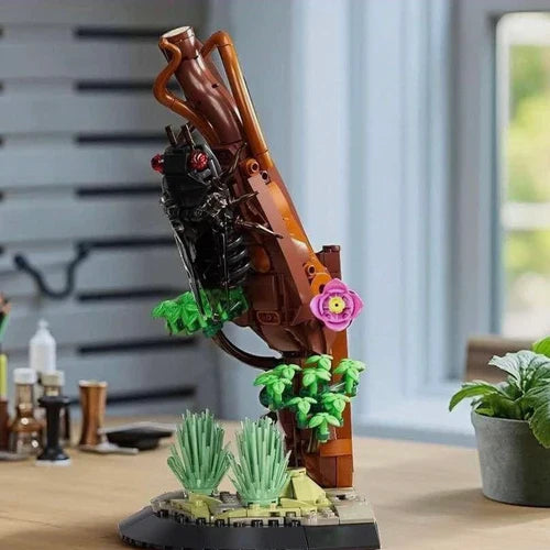 Cicada on Branch Puzzle | 418 Pieces