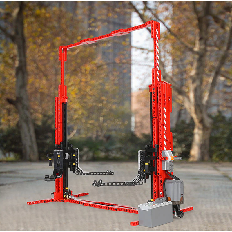 1:8 Scale Electric Car Lift - 536 Pieces
